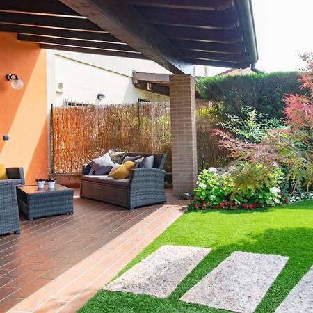 La Vecchia Tramvia Hotel Кастельони деле Стивиере Екстериор снимка