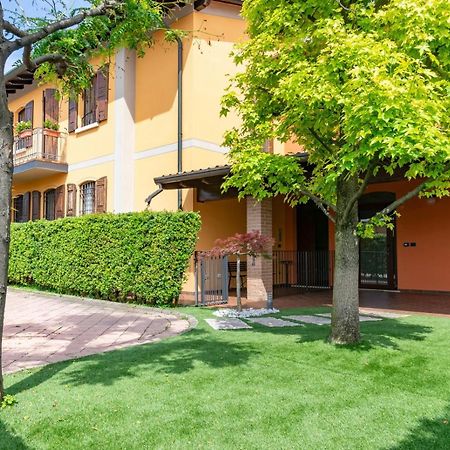 La Vecchia Tramvia Hotel Кастельони деле Стивиере Екстериор снимка